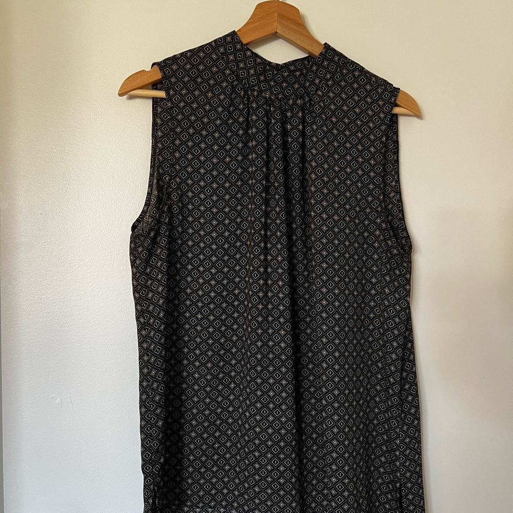 Black Patterned Sleeveless Top